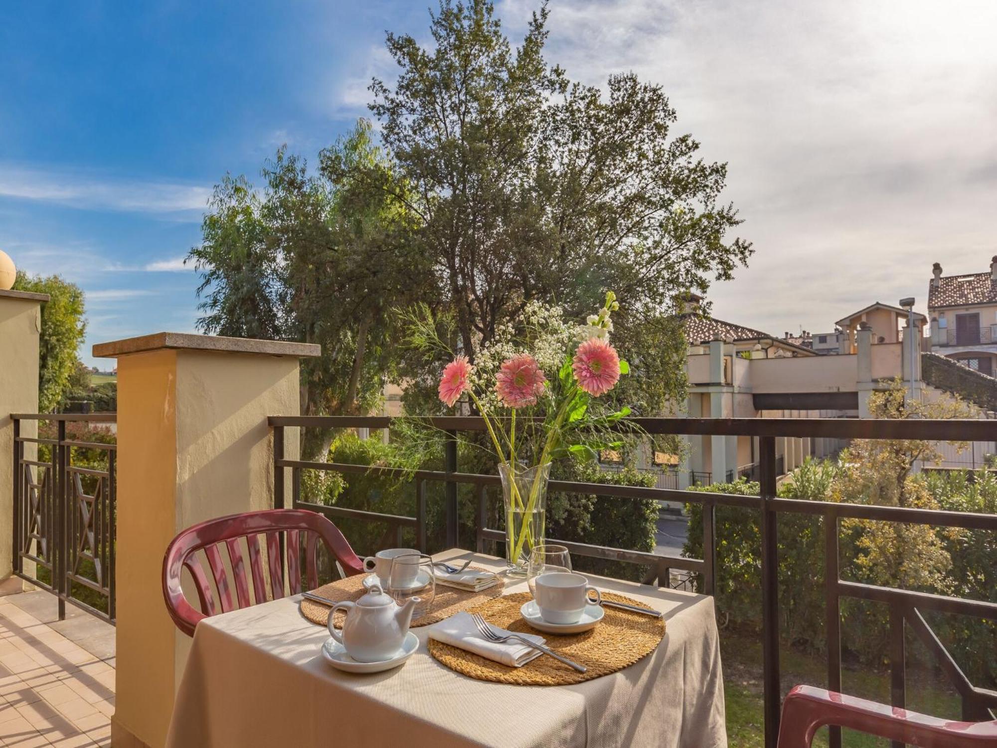 With 4 And Garden, Cleaning Included Holiday home Rome
